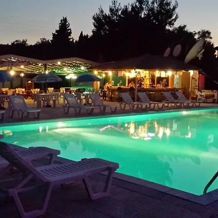 Guest house Nikolas Club Kavos