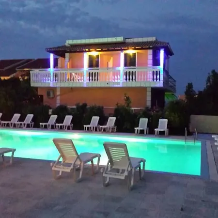 Nikolas Club Guest house 2*